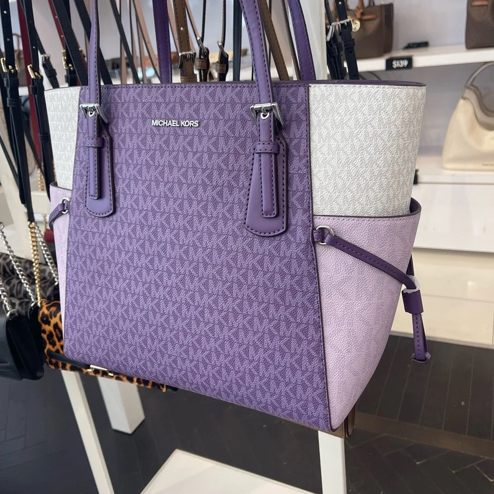 MICHAEL KORS Voyager Large Color-Block Signature Logo Shoulder Tote 
Dark Purple - Picture 6 of 16